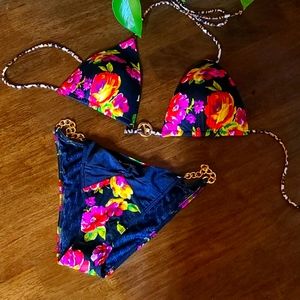 Sexy, sexy, sexy Vintage Victoria 😍